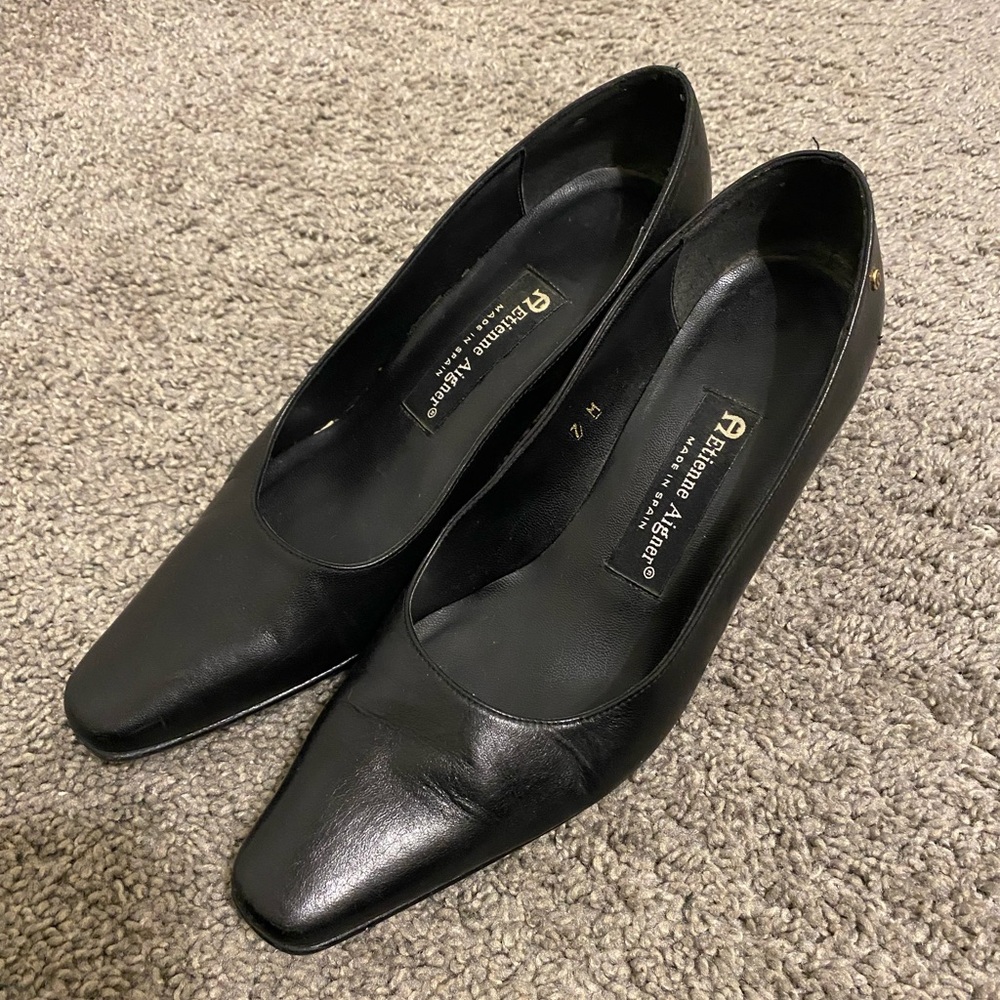 Etienne Aigner Classic leather Black Heels